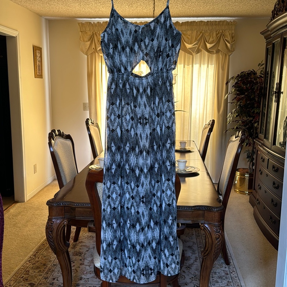 Maxi Dress🖤🤍